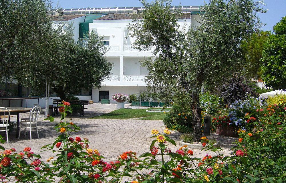 Hotel Eden Park Marina di Montemarciano Exterior foto